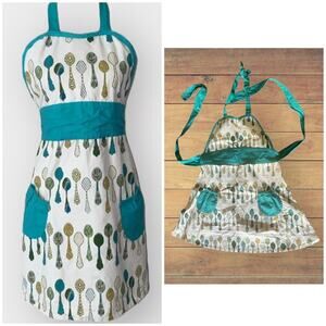 Threshold spoon motif decorative apron